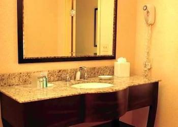 Hampton Inn&suites Philadelphia/bensalem 3*