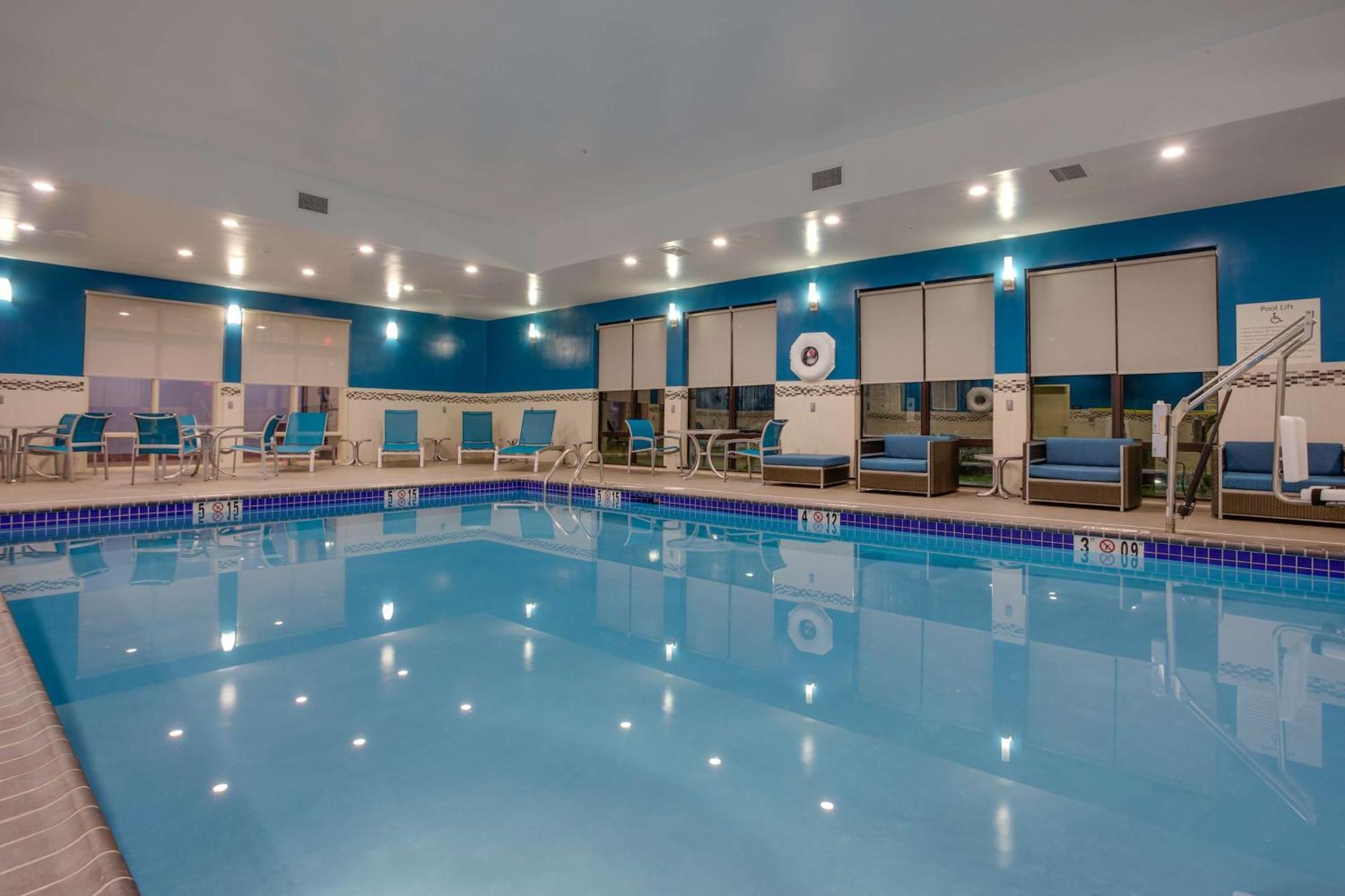 Hampton Inn&suites Philadelphia/bensalem 3*