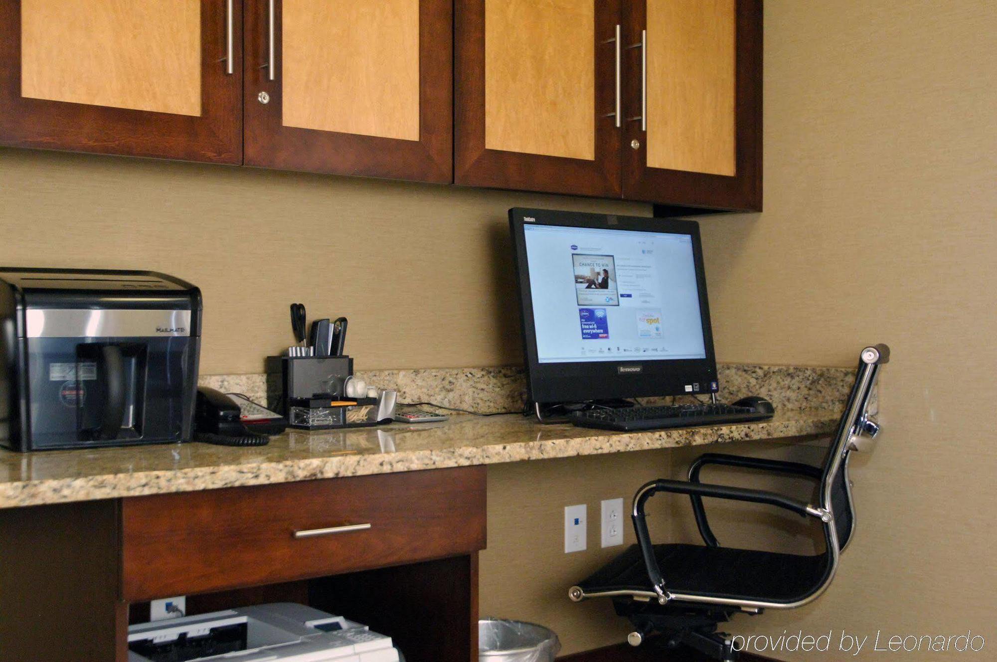 Hampton Inn&suites Philadelphia/bensalem Hotel 3*